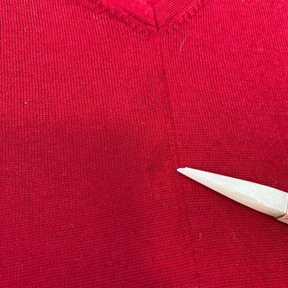 Eileen Fisher red‎ elbow sleeve 100% merino wool pullover v-neck lightweight top - Picture 10 of 11